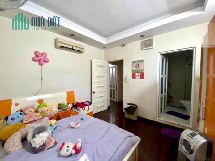 Cần tiền nhập hàng Tết BÁN GẤP nhà 2 tầng DT 64.5m2 Nguyễn Văn Quá chỉ 3.1 tỷ