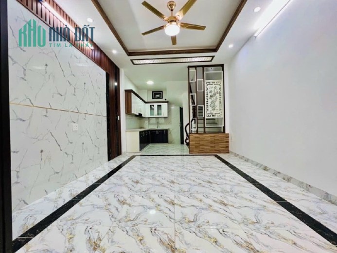 Bán nhanh nhà mặt ngõ 1 Lĩnh Nam, Hoàng Mai, Gần Time City 33m2 nhỉnh 4 tỷ