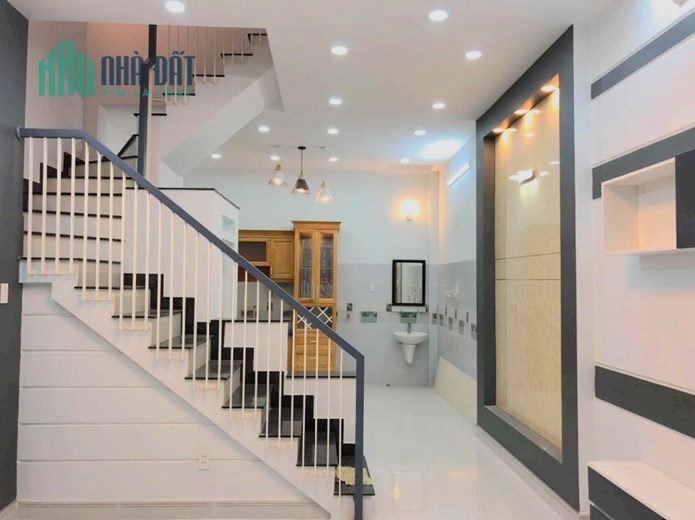 Bán nhà Lê Quang Định Gò Vấp, gần 40M2 ngang 4.25M , 2PN chỉ nhỉnh 3tỷ