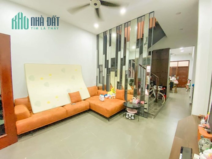 PHÂN LÔ CÁN BỘ - PHỐ TÔN ĐỨC THẮNG - THÔNG PHONG  - Ô TÔ TRÁNH. 53M X 5T. GIÁ 15 TỶ