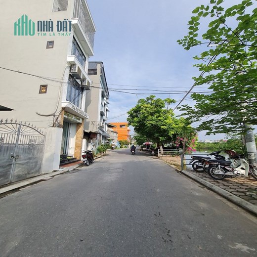 Đất ngõ phố Ngô Xuân Quảng, Trâu Quỳ, GL, HN. 111m2. Mặt tiền cực rộng. LH ngay.