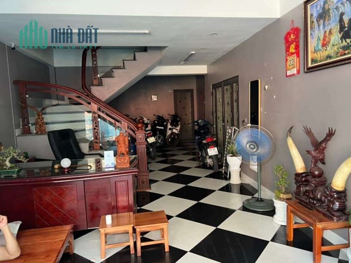 Bán nhà Phan Đăng Lưu, Yên Viên, Gia Lâm, vỉa hè kinh doanh oto tránh, 110m, 8 tỷ 5