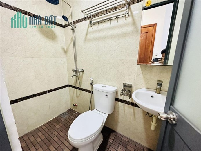 **** CHDV Hoàng Hoa thám 20m2 hẻm ô tô full nội thất