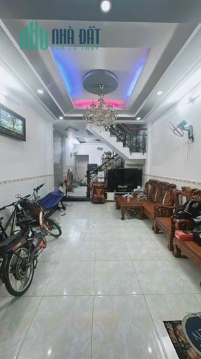Bán nhà 4x12m,3 tầng,4pn,3wc,sân thượng,Đ Gò Xoài,BT,giá 4,68 tỷ,LH:0907753508