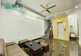 BÁN NHÀ ĐỐNG ĐA, MẶT PHỐ PHỐ TÔN ĐỨC THẮNG 46M, 2T, MT 8M, VỈA HÈ ĐÁ BÓNG, KINH DOANH ĐỈNH, 17 TỶ.