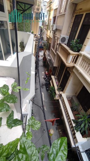 Bán nhà 4 tầng mới đẹp phố Ngô Tất Tố, Văn Miếu, Đống Đa, khu phân lô Bộ Công An
