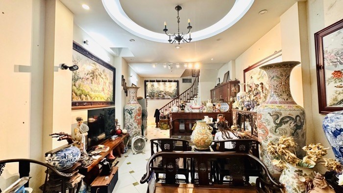 Bán nhà Vĩnh Hưng, Hoàng Mai, nhà dân xây, ngõ thông ô tô qua nhà 57 m2, 6 tỷ 350