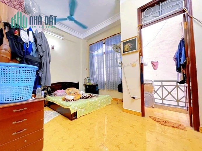 NHÀ ĐẸP! MẶT NGÕ - QUAN NHÂN - THANH XUÂN - 43m2 - Ở, CHO THUÊ - GIÁ HỢP LÝ
