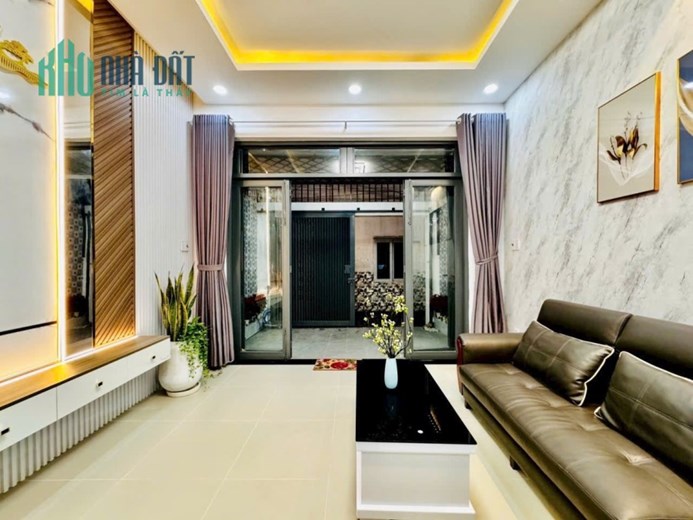 HOT Nhà sát MT Đường số 8 - P11- GV - Nhà Mới DT 59M2 NGANG 4 DÀI 15- GIÁ CHỈ 4.88 TỶ TL