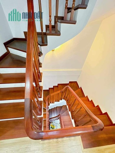 SIÊU PHẨM PHÂN LÔ ,LẠC LONG QUÂN ,KINH DOANH , NHÀ 5 TẦNG 7.3 TỶ