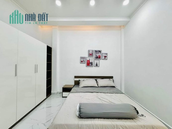 Nhà Phú Nhuận, Nhà đẹp ở ngay, 40m2, 4PN, trước nhà 4m, chỉ 6 tỷ 25