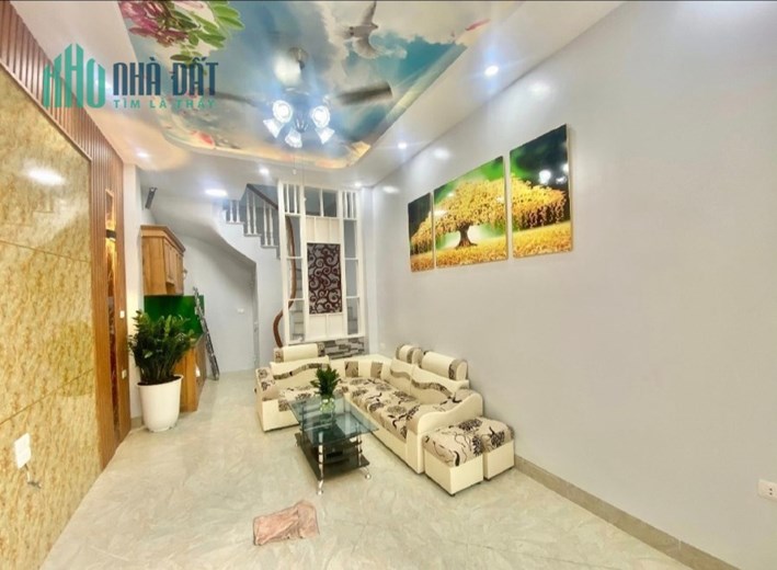 Bán gấp nhà mặt ngõ 467 Lĩnh Nam, Hoàng Mai, 30m2, 4T, nhỉnh 3 tỷ