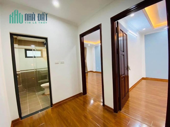 Bán nhà THANH XUÂN, PHÂN LÔ, Ô TÔ ĐỖ CỬA, VÀO NHÀ, VÀI BƯỚC RA NGÃ TƯ SỞ, 45m2, Măt tiền 4,7m