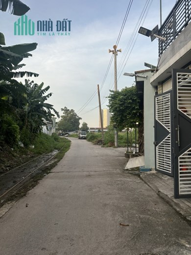 NHÀ ĐẸP CHÍNH CHỦ - SỔ HỒNG RIÊNG Tại KP Đông Tân, Dĩ An - Bình Dương