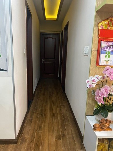 Chính chủ bán căn hộ 100m2, góc 2 mặt tiền, view hướng nam gió mát cả ngày. Giá chỉ 5.x tỷ