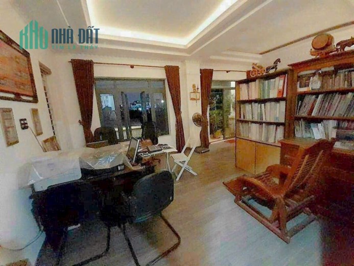Bán nhà đường 35 Hiệp Bình Chánh Thủ Đức. 10m x 24m, giá 13 tỷ