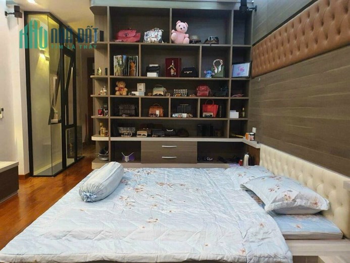 KHU NỘI BỘ AN NINH, NHÀ TUYỆT ĐẸP NGAY TÂN SƠN NHÌ-ĐỘC LẬP. GIÁ 9.5 TỶ TL
