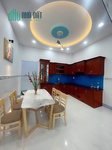 CĂN NHÀ TÂM HUYẾT, CHỦ NGỘP BANK CẦN BÁN GẤP NHÀ MỚI ĐẸP XE HƠI NGỦ TRONG NHÀ, TẶNG FULL NỘI THẤT.
