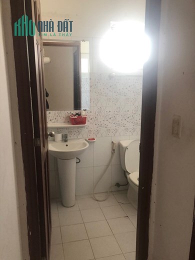 Chính chủ cho thuê căn hộ Ngọc Khánh, 21 Nguyễn Biểu, P5, Q5 :