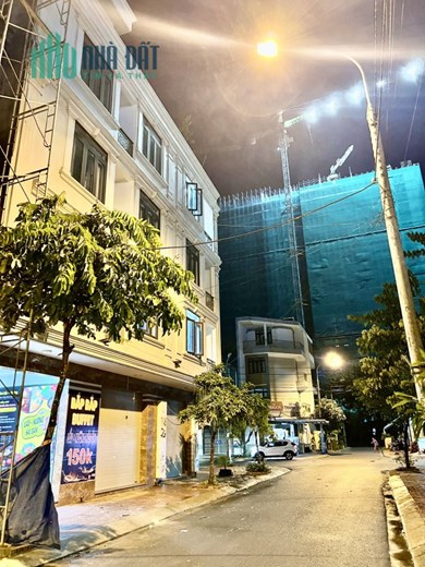Bán tòa nhà góc 2 mặt tiền ngay ngã Tư gần chung cư Chí Linh Center Vũng tàu.