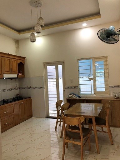Cho thuê nhà 1 trệt, 1 lầu 2PN tại 1041/62/139/14 Trần Xuân Soạn, KP5, Tân Hưng Q7