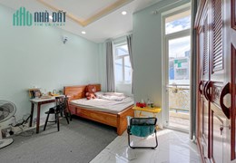 Cần Pass phòng Bancol Full nội thất, dưới cân cầu THỊ NGHÈ.