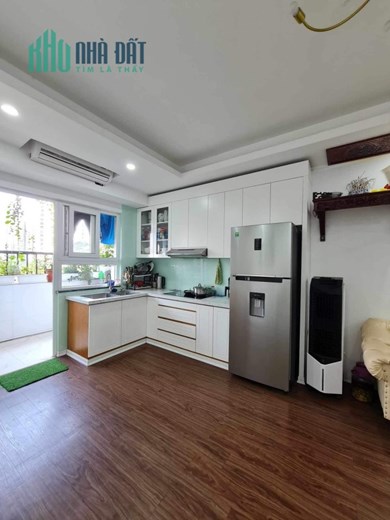 Bán căn hộ cc 76 mét 3 ngủ tầng 6 giá 
2tỷ050
Nội thất y hình
Ảnh thật 100% 
HH linh đàm