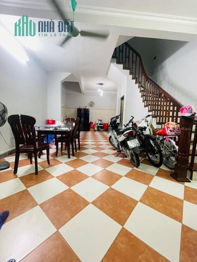 Bán nhà mặt phố Nguyễn Phúc Lai 59m², 4 tầng, MT 5.5m, giá 12 Tỷ Đống Đa Cần mua gọi O9 2628 5559