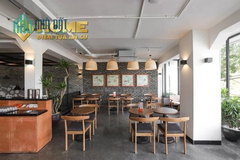 MT2510. CHO THUÊ NHÀ MẶT ĐƯỜNG TRUNG TÂM THÀNH PHỐ LÔ GÓC 420M2