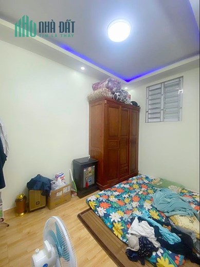 Bán nhà mặt ngõ Chợ Hàng, 45m 4 tầng GIÁ 3.5 tỉ, độc lập, ngõ kinh doanh tốt