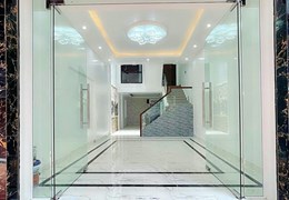 Bán nhà ngõ 302 Văn Cao, diện tích 54m 4 tầng GIÁ 3.2 tỉ gần gara ô.tô