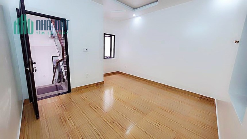 Bán nhà ngõ 302 Văn Cao, diện tích 54m 4 tầng GIÁ 3.2 tỉ gần gara ô.tô