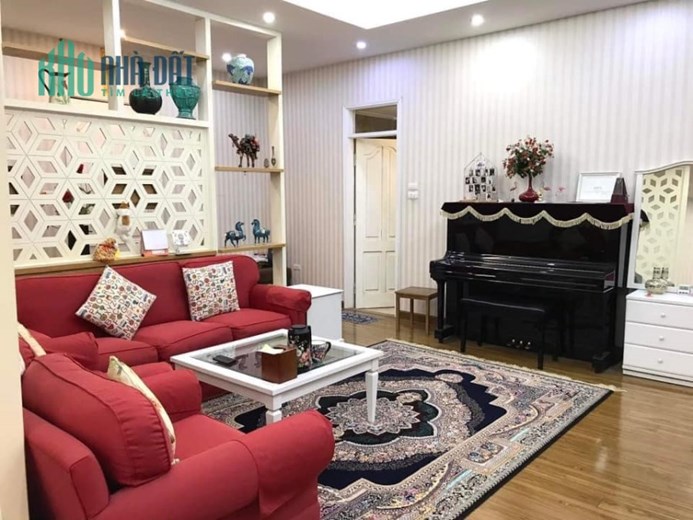 💥NỘI THẤT VIP💥Chung cư 17T2 Hoàng Đạo Thúy 153m2, 3PN, Slot Ô tô, chỉ 6.38 tỷ