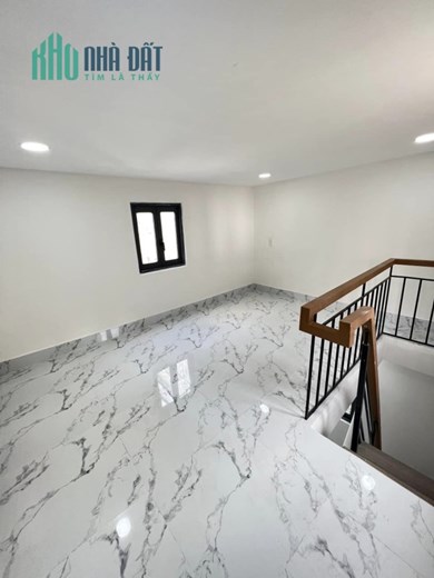 Nhà Bình Thạnh giáp Q1 - Gần các khu tiện ích -Nhà mới đẹp 2 tỷ nhích