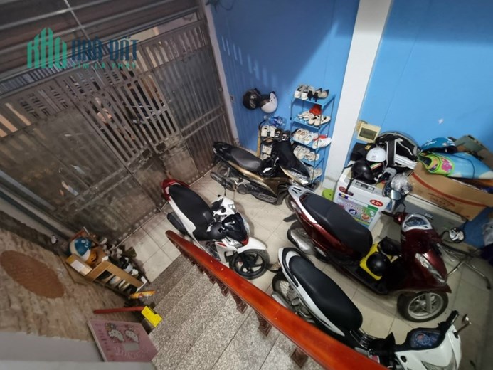 Cho thuê nhà Mỹ Đình,  35m2 4 Tầng, MT5m  11tr/th. Nam Từ Liêm. 0966931622.