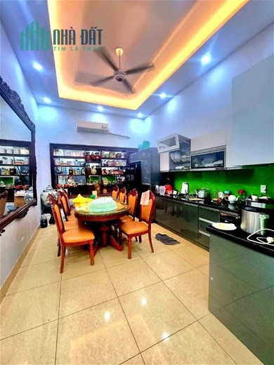 Bán Nhà Phố Xã Đàn Quận Đống Đa. 67m Mặt Tiền 4.3m Nhỉnh 12 Tỷ. Cam Kết Ảnh Thật Mô Tả Chính Xác.