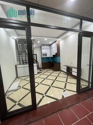 Bán nhà Phố Khâm Thiên 30m2x5 tầng, ngõ đẹp 2.7m, nhỉnh 3 tỷ