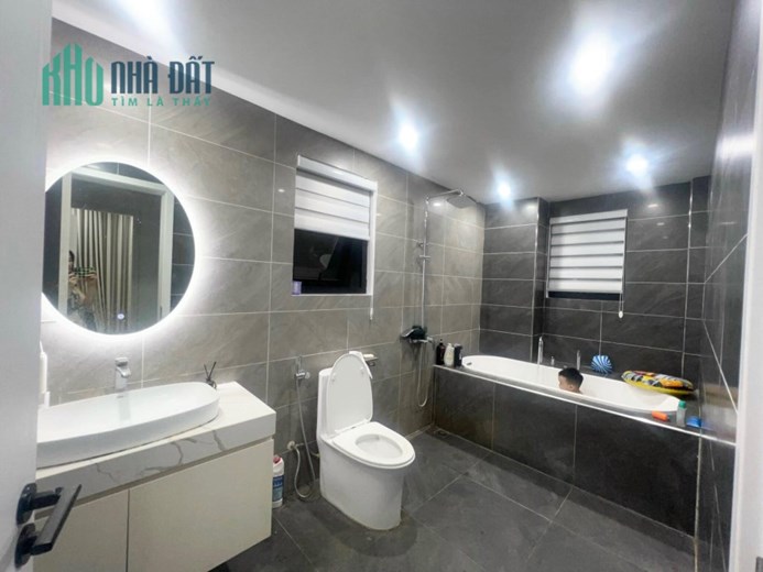 Bán nhà Phố Khâm Thiên 30m2x5 tầng, ngõ đẹp 2.7m, nhỉnh 3 tỷ
