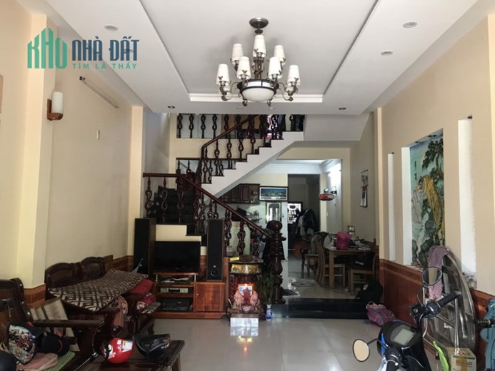 Bán nhà Mặt tiền Am Thượng, sát biển Mỹ Khê, 70m2, 4 tầng, du lịch sầm uất, chỉ 10  tỷ