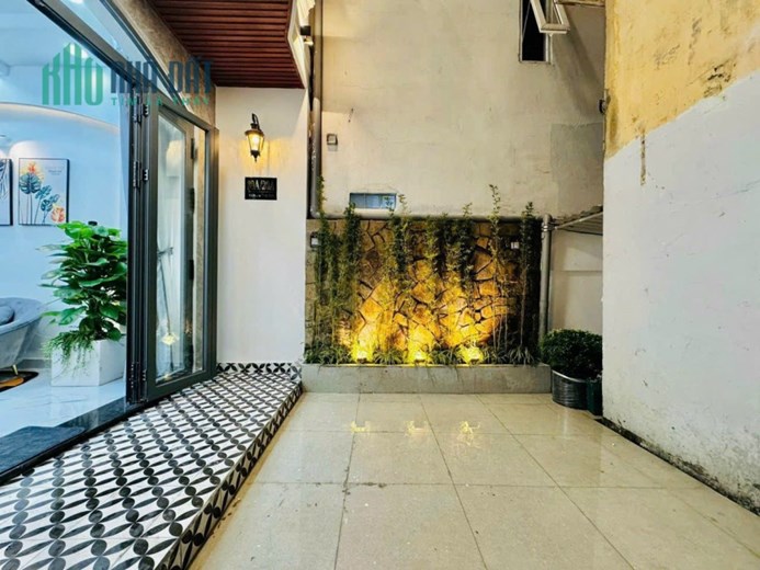 Bán gấp nhà đẹp 3T, gần Phan Xích Long Phú Nhuận, HXH 4m sổ đẹp vuông 40m2 giá nhỉnh 6 tỷ