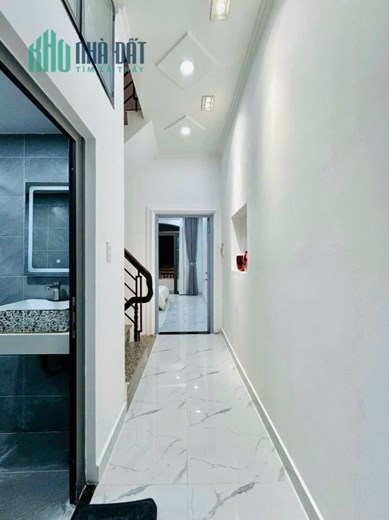 Bán gấp nhà đẹp 3T, gần Phan Xích Long Phú Nhuận, HXH 4m sổ đẹp vuông 40m2 giá nhỉnh 6 tỷ