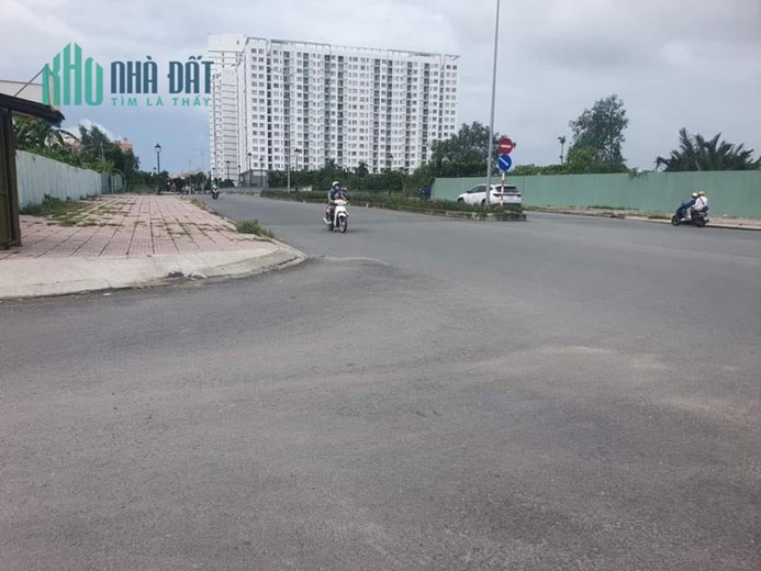 ĐẤT KHU DÂN CƯ SAIGON QUẬN 7, 224 M2, 20 TỶ