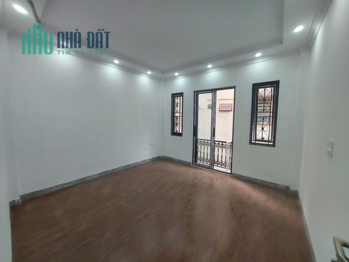 Bán nhà Vũ Xuân Thiều,Long Biên 5 tầng 60m2,Mt4.2m ,thang máy chỉ 6 tỷ