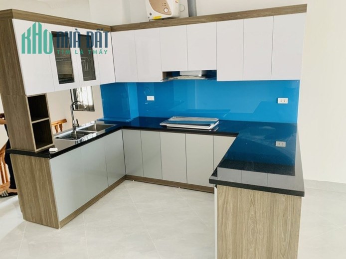 Bán nhà Vũ Xuân Thiều,Long Biên 5 tầng 60m2,Mt4.2m ,thang máy chỉ 6 tỷ