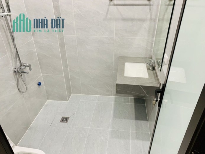 Bán nhà Vũ Xuân Thiều,Long Biên 5 tầng 60m2,Mt4.2m ,thang máy chỉ 6 tỷ