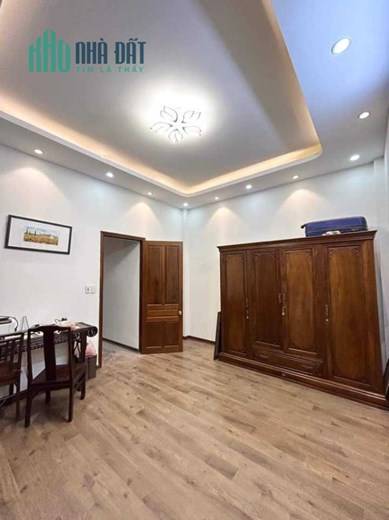 Bán Nhà Phố Quần Ngựa 56m2 x 5 tầng, 6 phòng ngủ đầy đủ công năng, gần Phố ngõ nông rộng, giá đầu