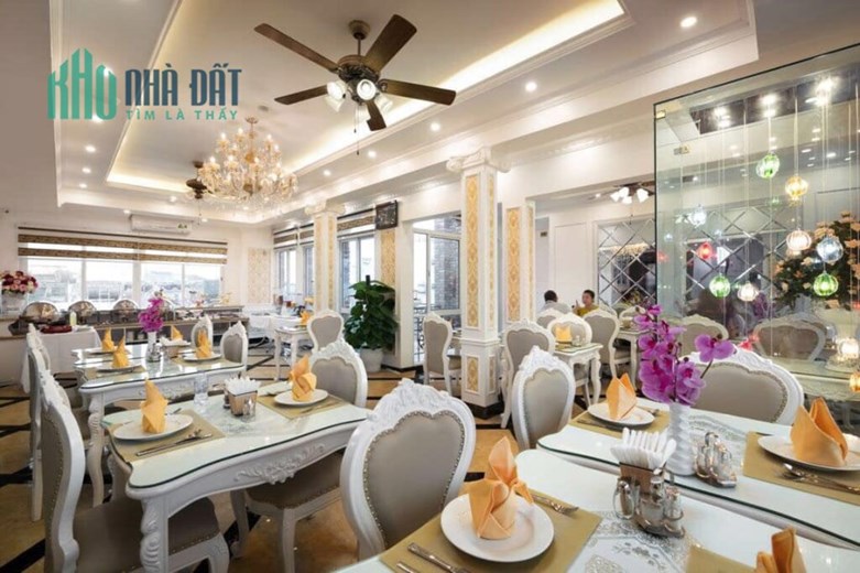 Vị trí kim cương bán tòa nhà 8 tầng mặt phố Quang Trung, Hoàn Kiếm DT 200m2, mặt tiền 10m