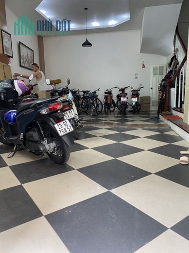 ✅ Đội Cấn Ba Đình, mặt ngõ ô tô tránh, 6 tầng thang máy, cho thuê văn phòng & kinh doanh tốt