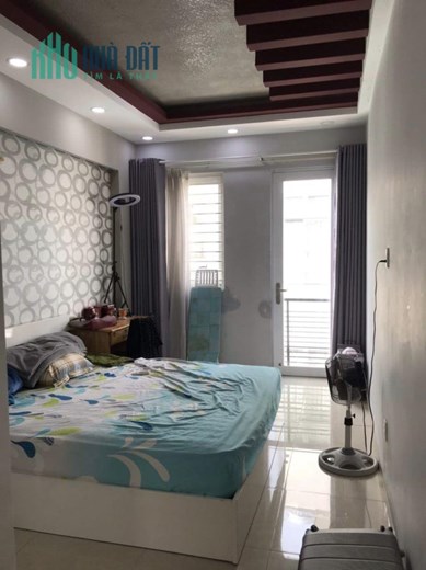 Bán nhà đường Nguyễn Tiểu La, phường 8, Quận 10, 5 tầng, 6 tỷ