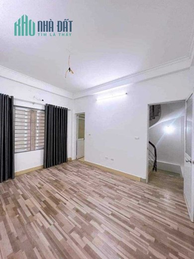 Bán Nhà Ngõ 93 Ngọc Trục - Nam Từ Liêm 30m2 x 5 tầng, 4 phòng ngủ đầy đủ công năng, nhà mới ở ngay,